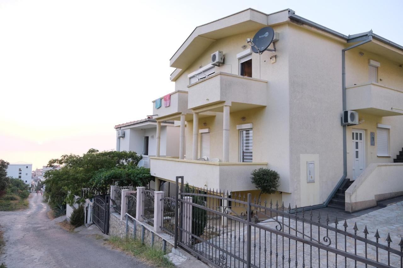 Apartments Jasmina อัตเจฮะห์ ภายนอก รูปภาพ